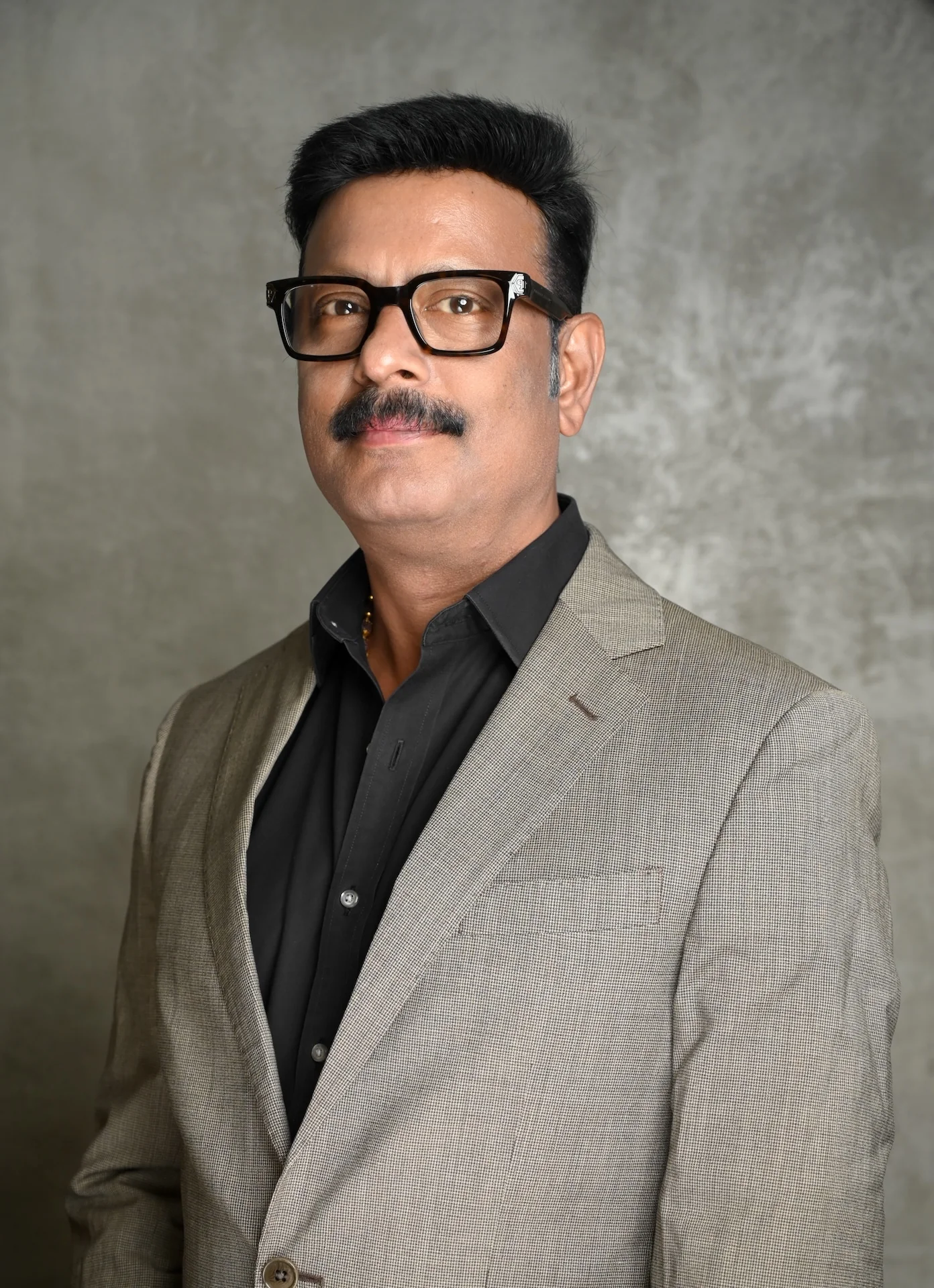 Corporate headshot photography Gurugram — Mavrick Productions